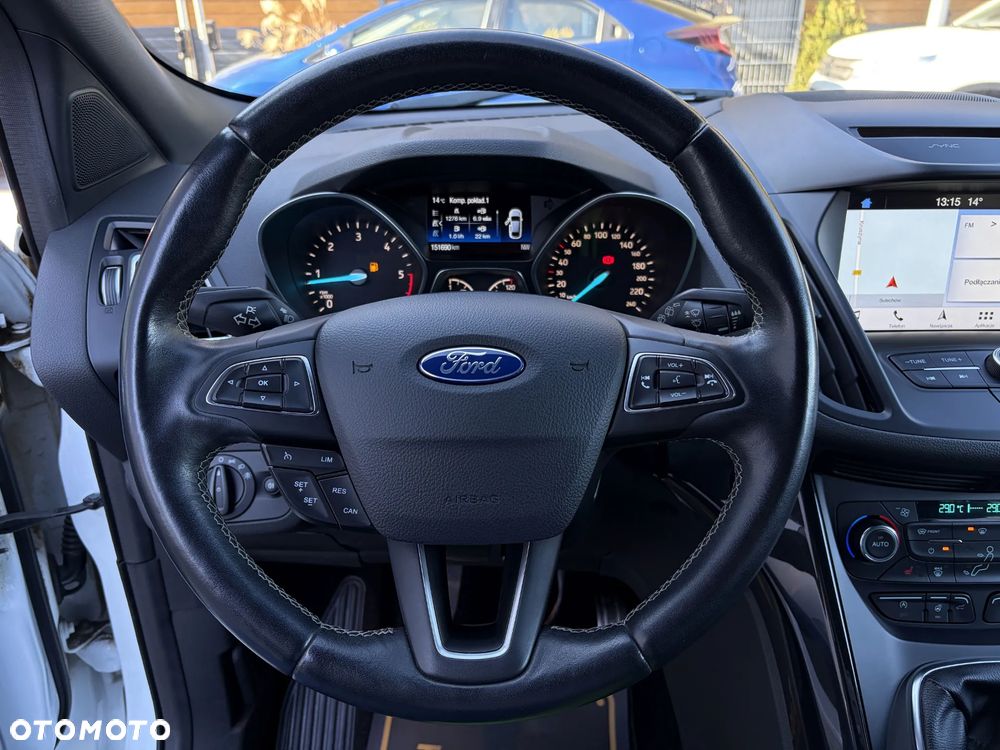Ford Kuga 2.0 TDCi 2x4 ST-Line - 23