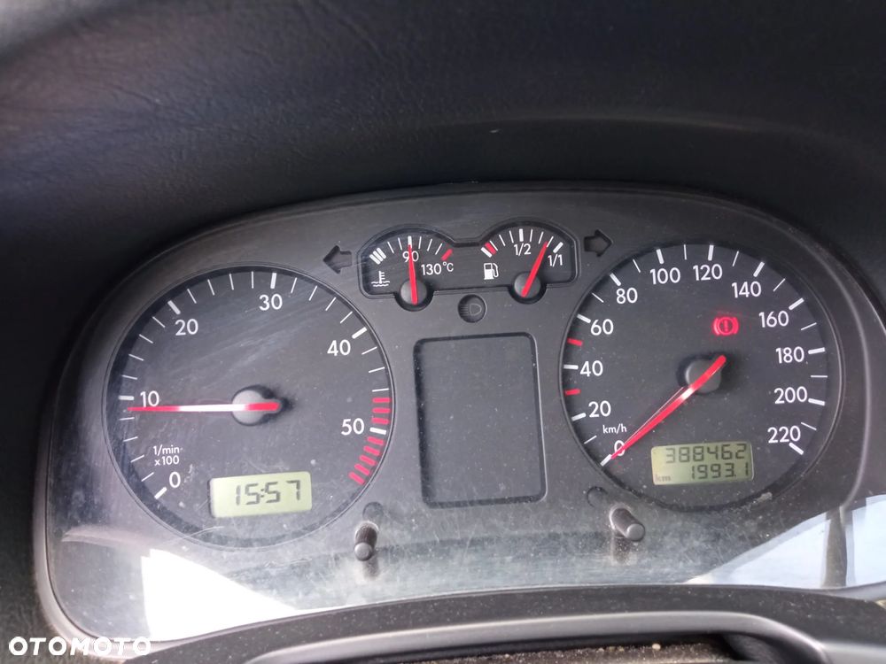 Volkswagen Golf 1.9 TDI - 8