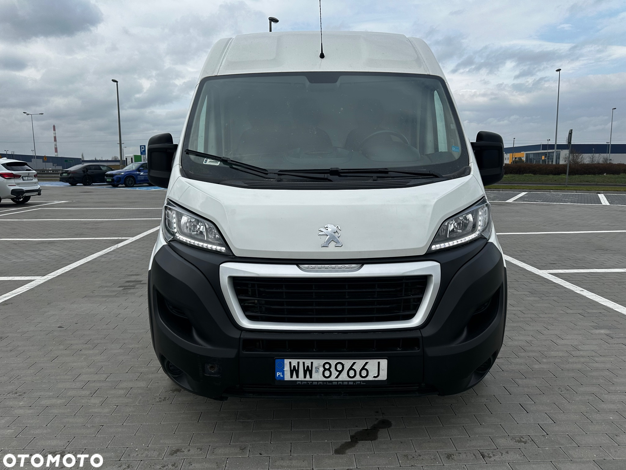 Peugeot Boxer L2H2 - 12