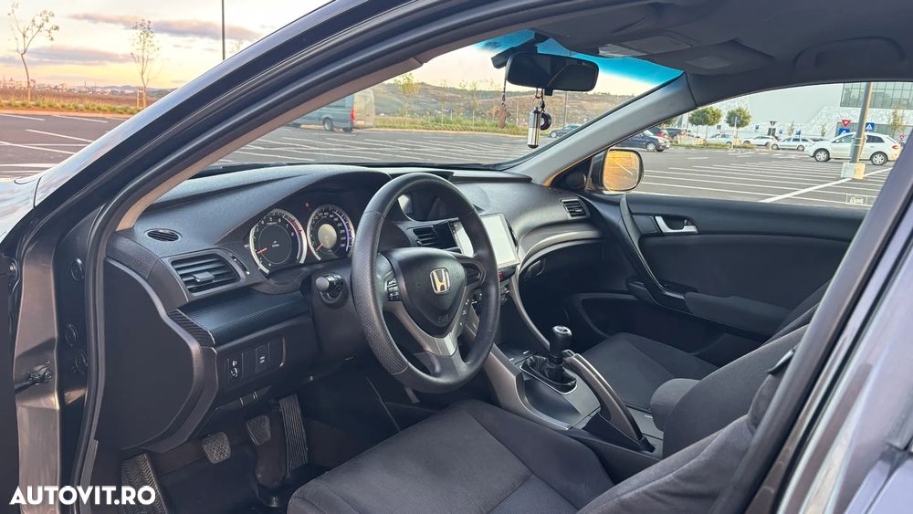 Honda Accord 2.0i Confort - 20