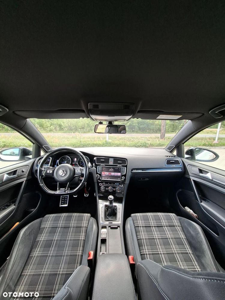 Volkswagen Golf GTD (BlueMotion Technology) - 2