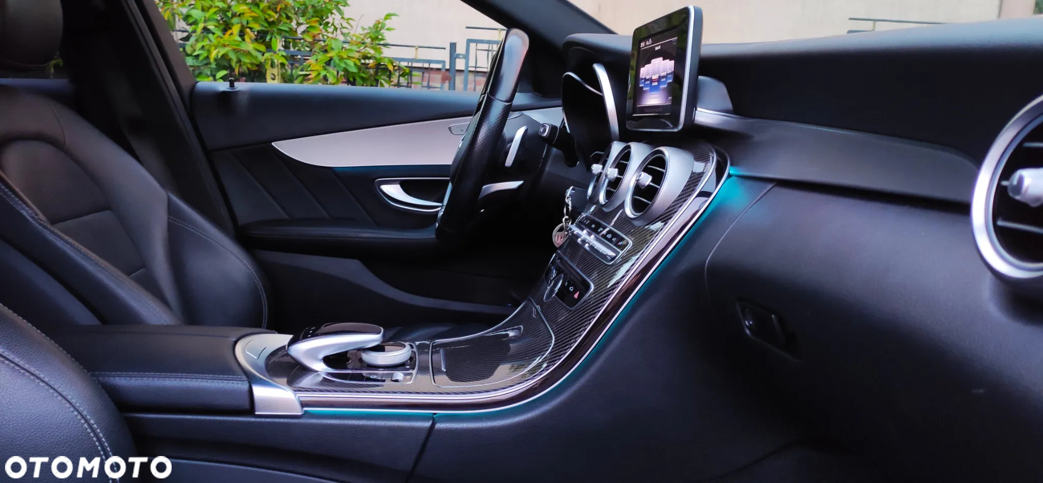 Mercedes-Benz Klasa C 300 9G-TRONIC AMG Line - 21