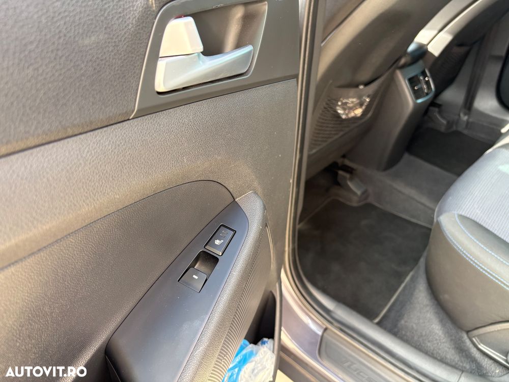 Hyundai Tucson 2.0 CRDI 4WD 6AT Style - 8