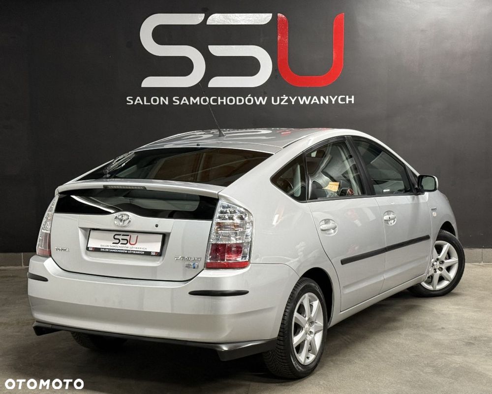 Toyota Prius (Hybrid) Sol - 5