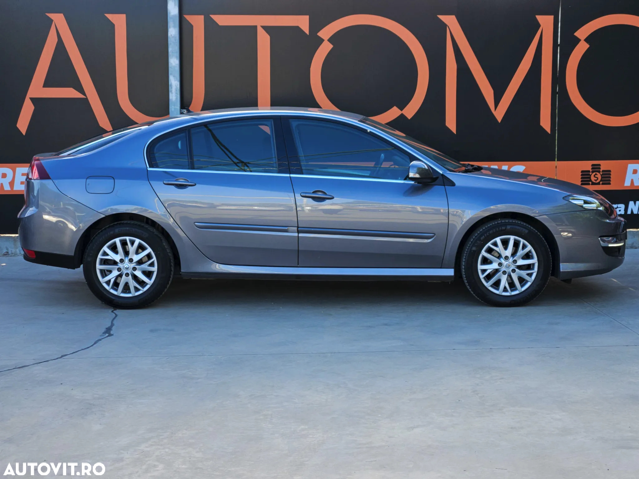 Renault Laguna dCi 110 FAP Limited - 8