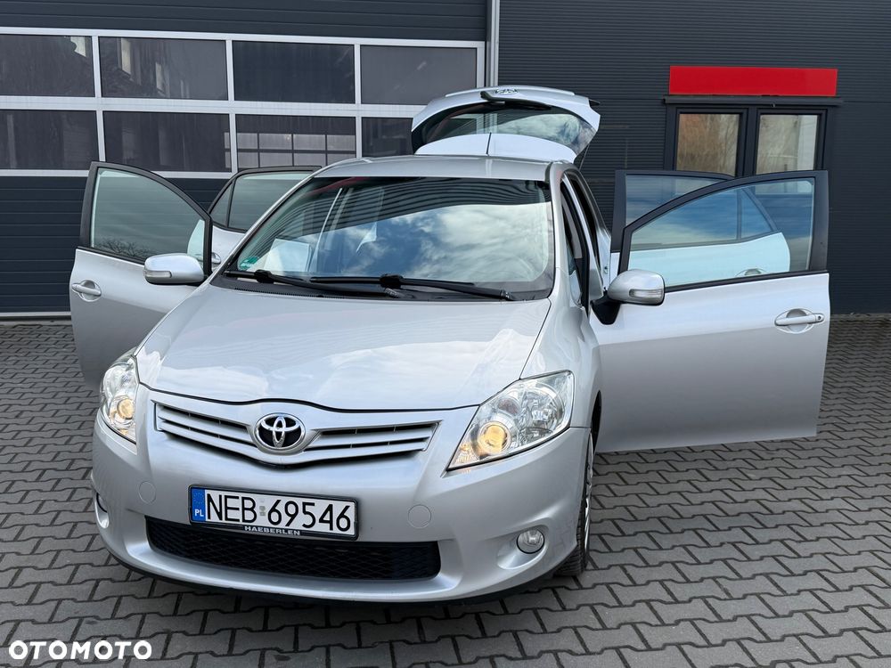 Toyota Auris 1.33 VVT-i Life - 11