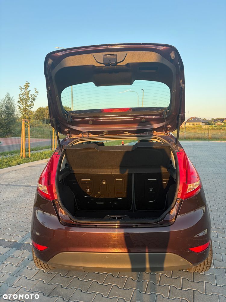 Ford Fiesta 1.25 Trend - 12
