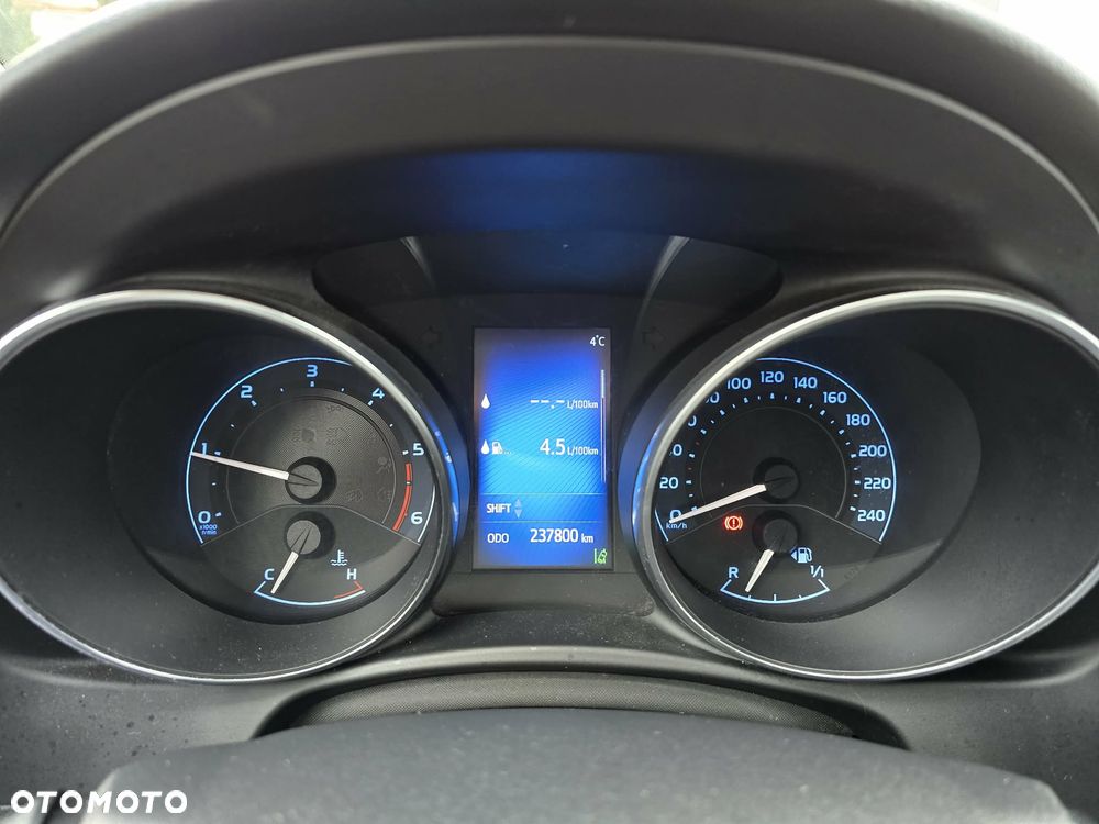 Toyota Auris 1.4 D-4D Active - 8