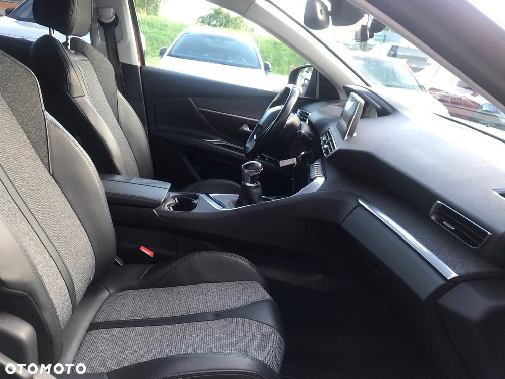Peugeot 3008 1.5 BlueHDi Allure S&S - 16