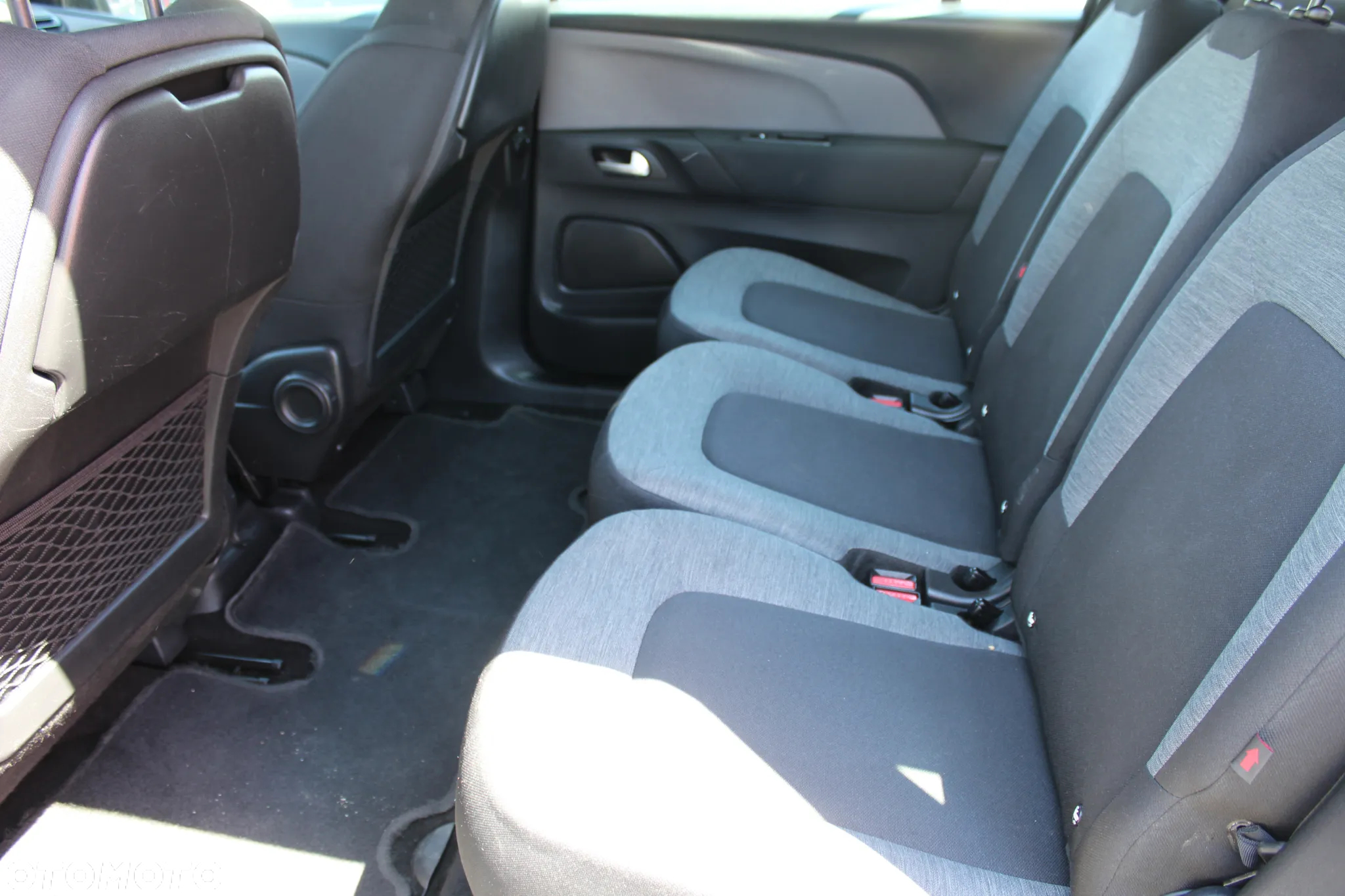 Citroën C4 SpaceTourer Grand 1.6 BlueHDi Shine S&S EAT6 - 10
