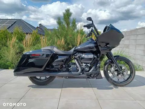 Harley-Davidson Touring Road Glide - 8