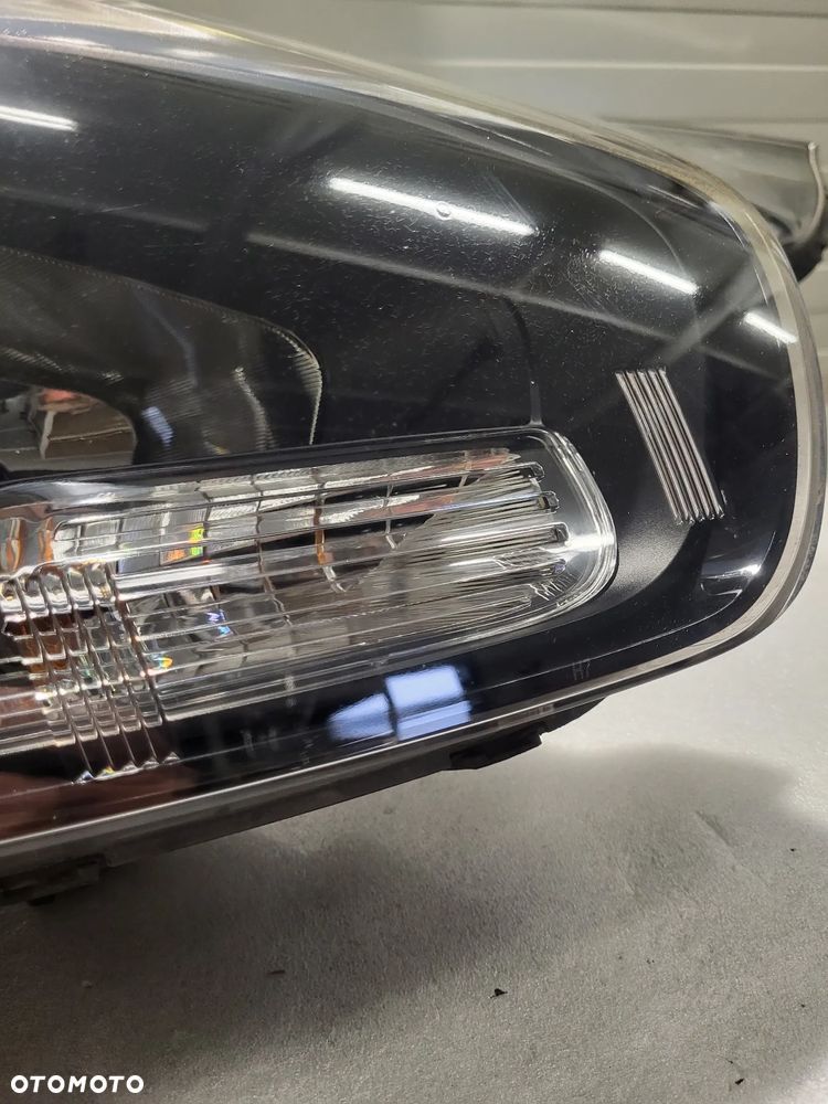 KIA Carens IV SOCZEWKA Z LED KOMPLET LAMP PRZEDNICH - 3