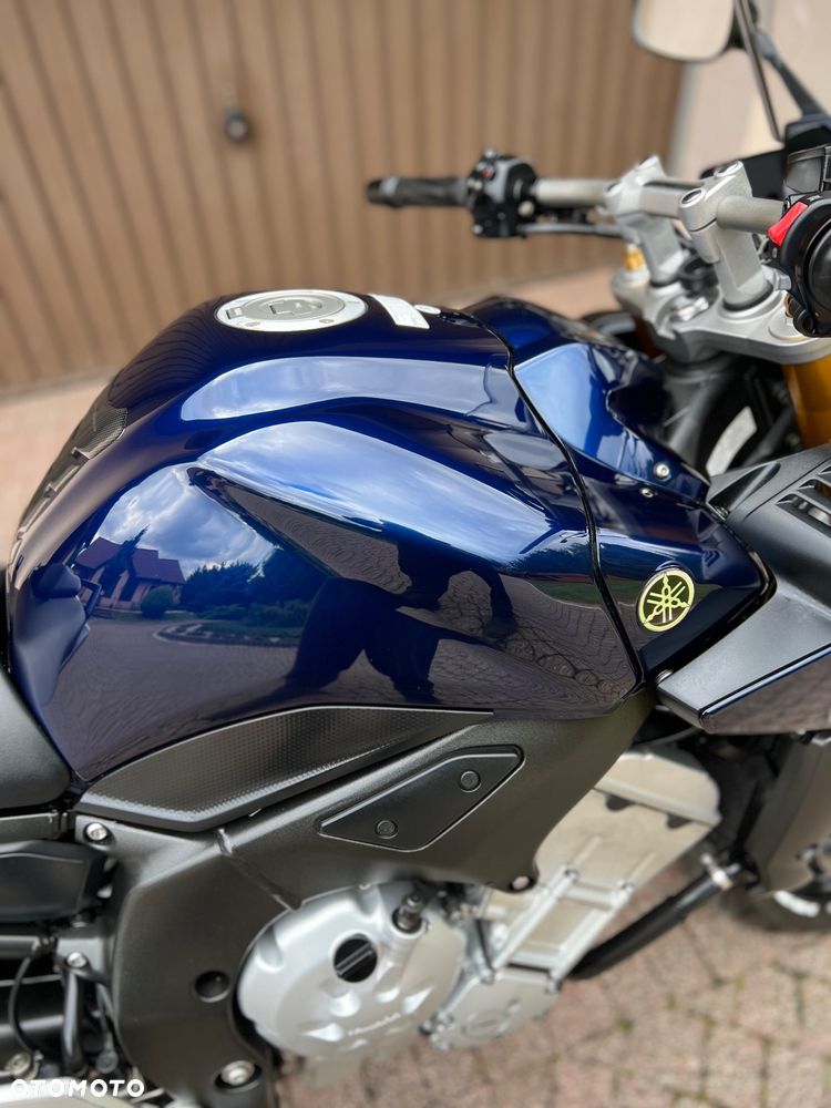 Yamaha FZ - 7