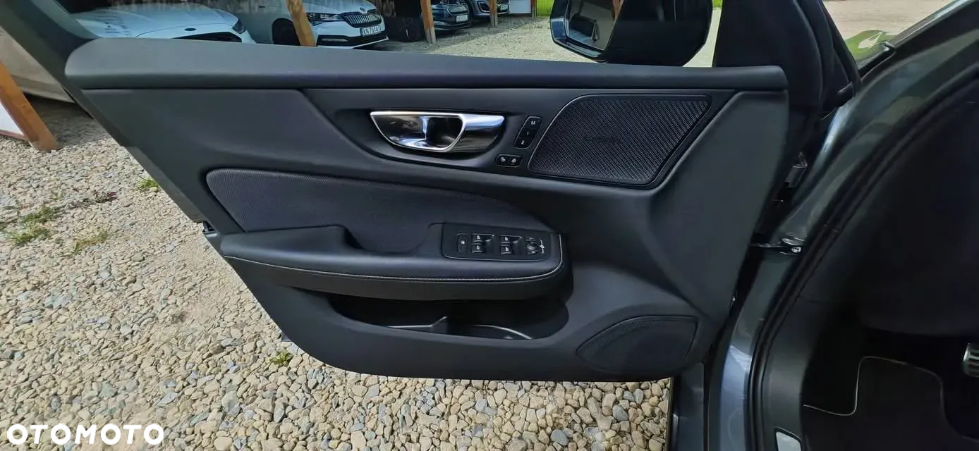 Volvo V60 T8 AWD Plug-In Hybrid Polestar Engineered - 17