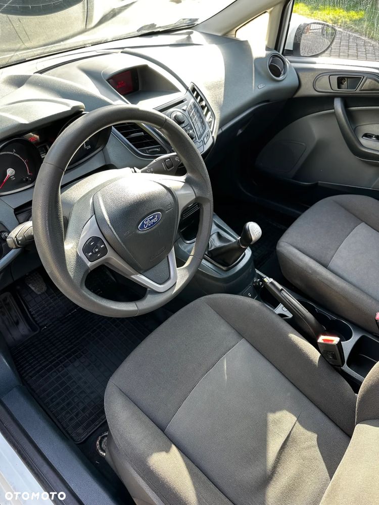 Ford FIESTA - 9