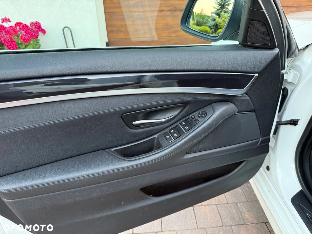 BMW Seria 5 - 16