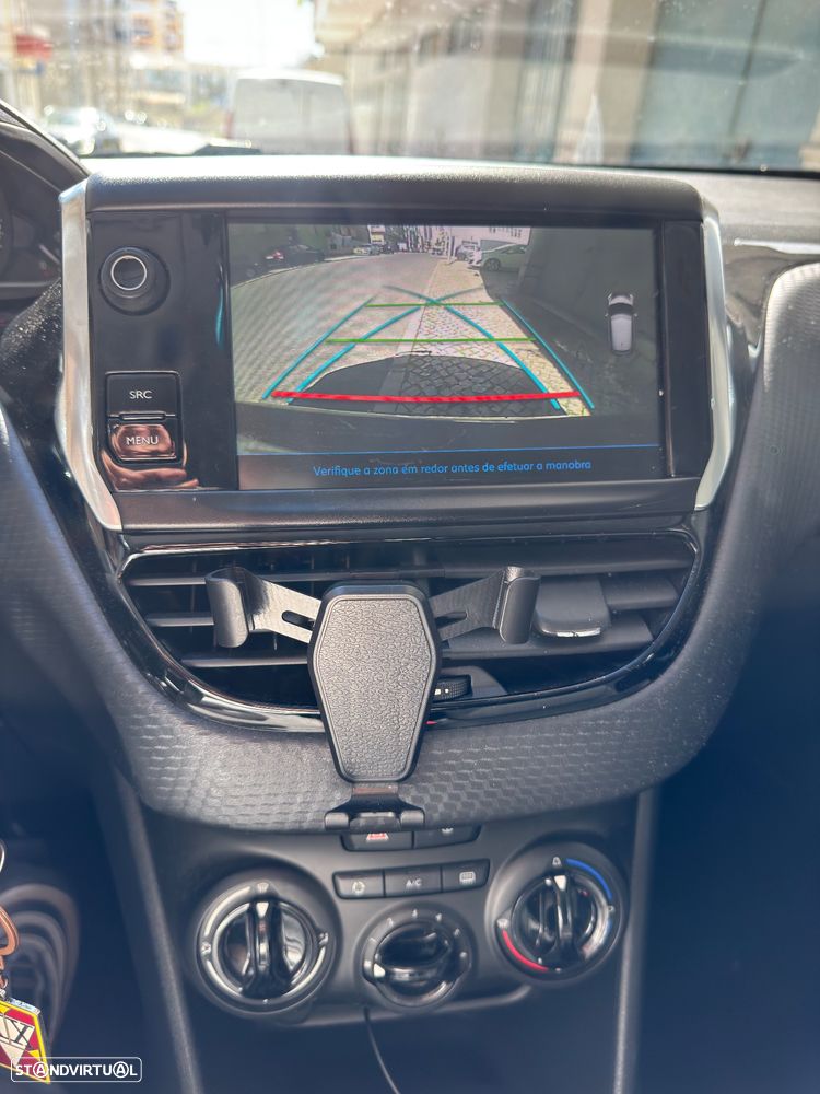 Peugeot 208 1.2 PureTech Style - 9