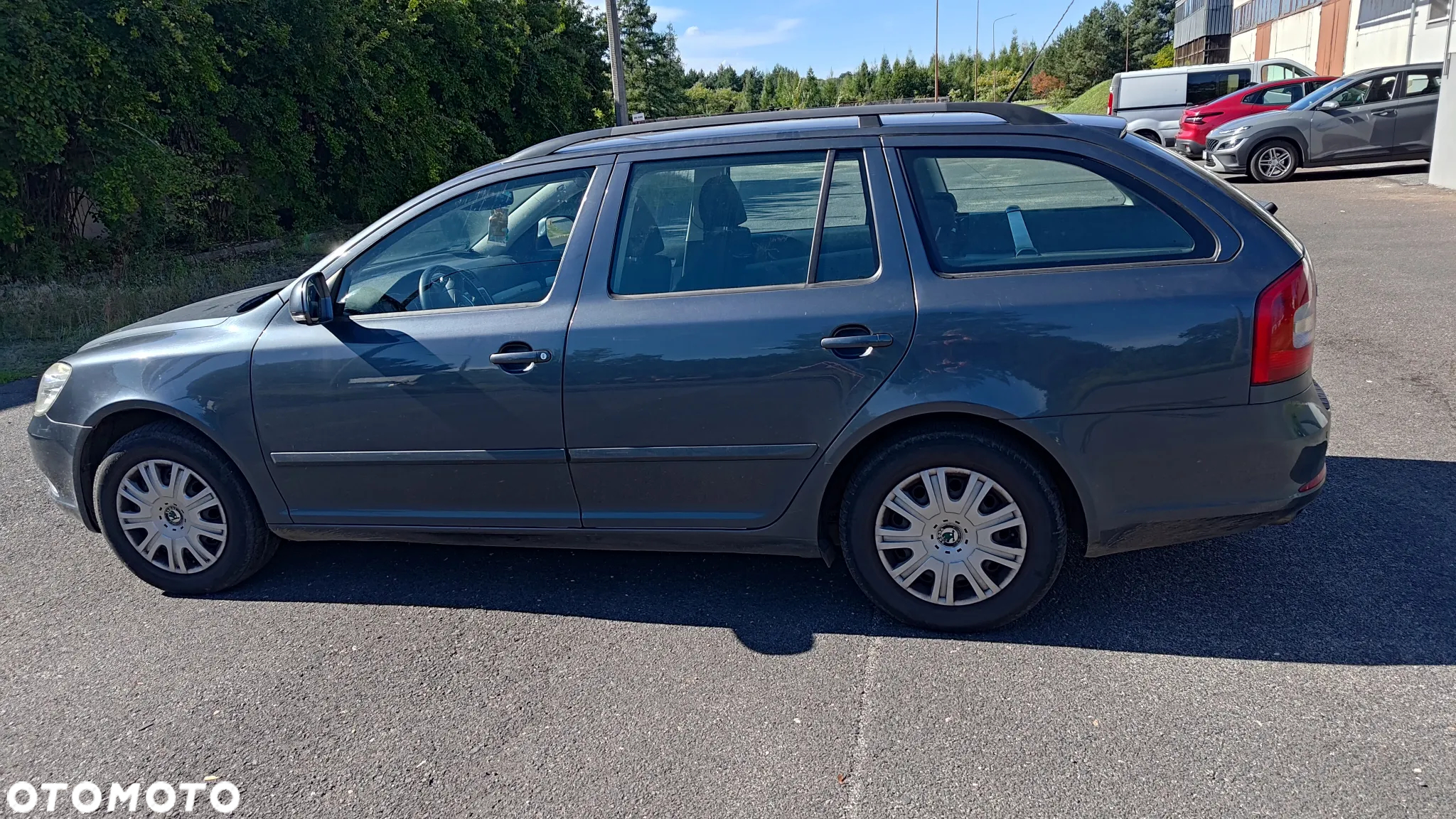Skoda Octavia 1.6 Ambiente - 2