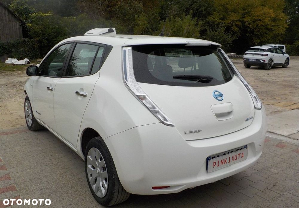 Nissan Leaf - 10