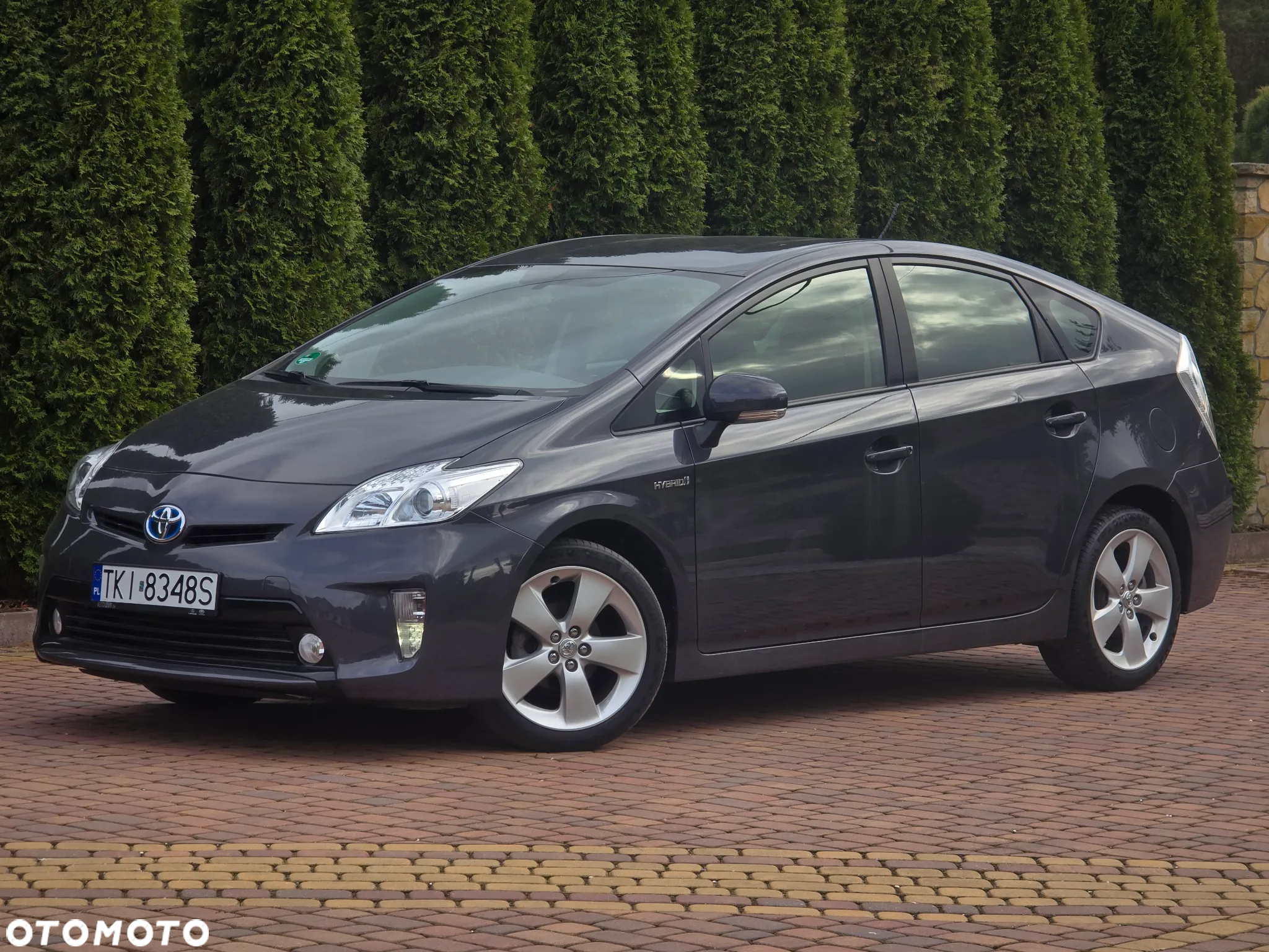 Toyota Prius 1.8 HSD Prestige - 9