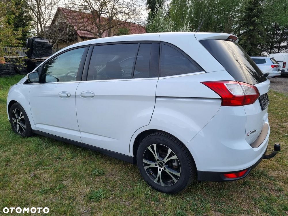 Ford Grand C-MAX 2.0 TDCi Titanium - 11