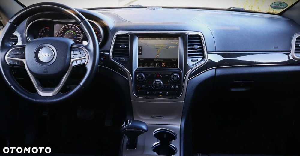Jeep Grand Cherokee - 13