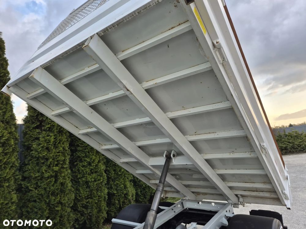 Mitsubishi Canter 3.0 ( silnik Iveco) - 15