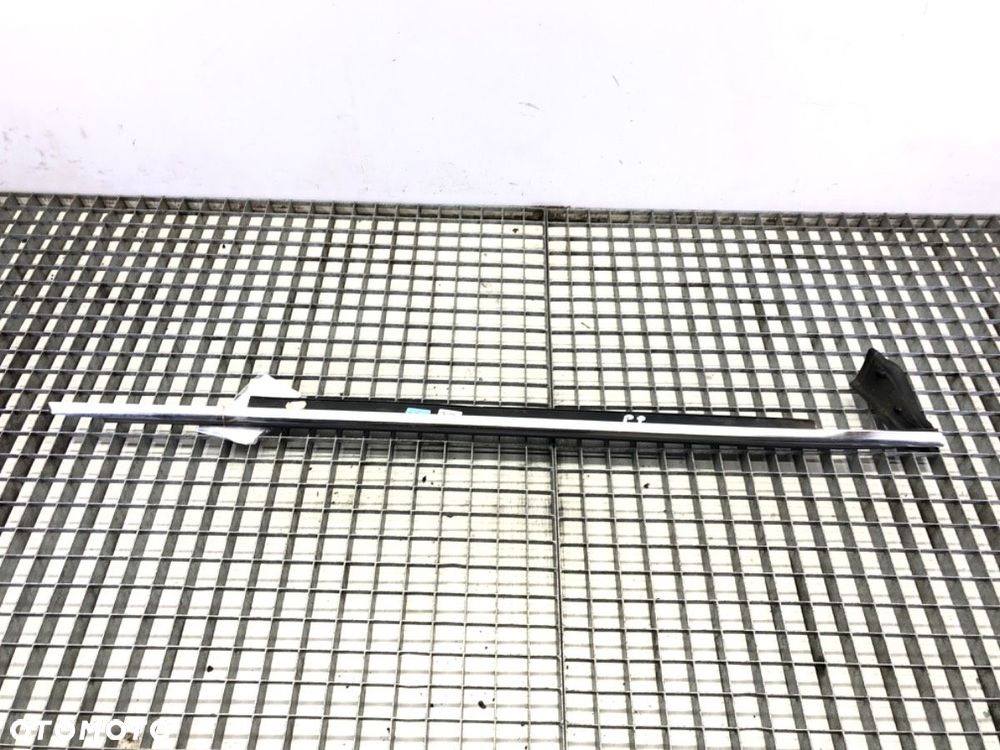 LISTWA ZGARNIAJĄCA PRZÓD PRAWA CHROM  AUDI A6 C7 Avant (4G5, 4GD) 2011 - 2018 3.0 TDI quattro 180 - 1