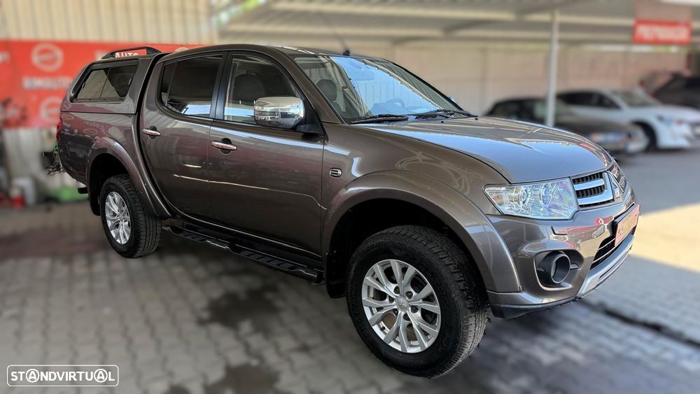 Mitsubishi L200 2.4 DI-D CD Instyle Strakar 4WD - 25