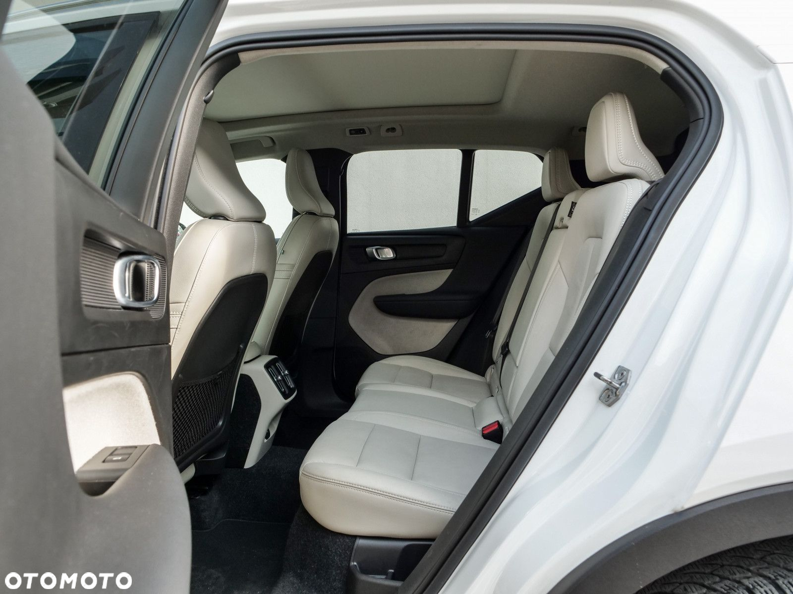 Volvo XC 40 - 17