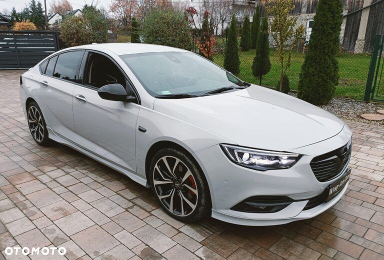 Opel Insignia - 17