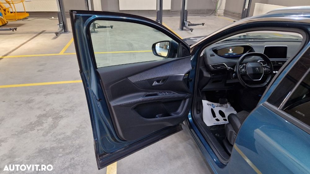 Peugeot 5008 1.2L PureTech EAT8 S&S Allure - 10