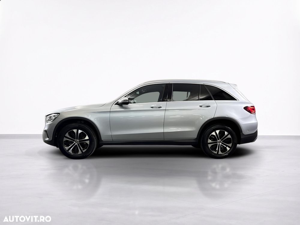 Mercedes-Benz GLC 300 e 4MATIC - 3