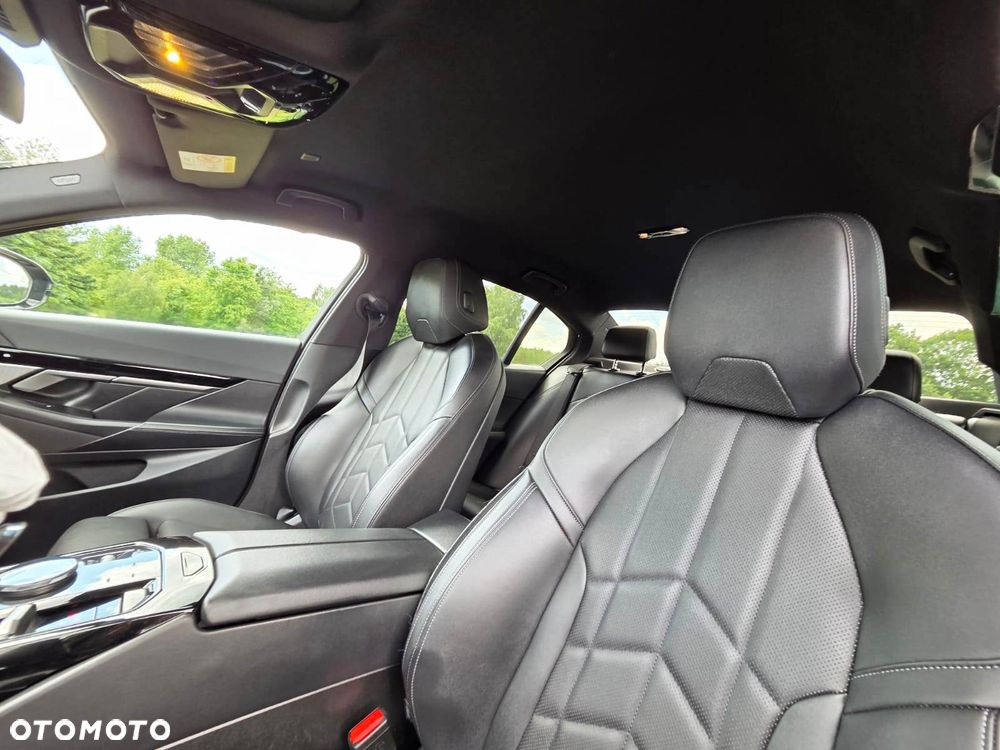 BMW Seria 5 520d mHEV M Sport - 24