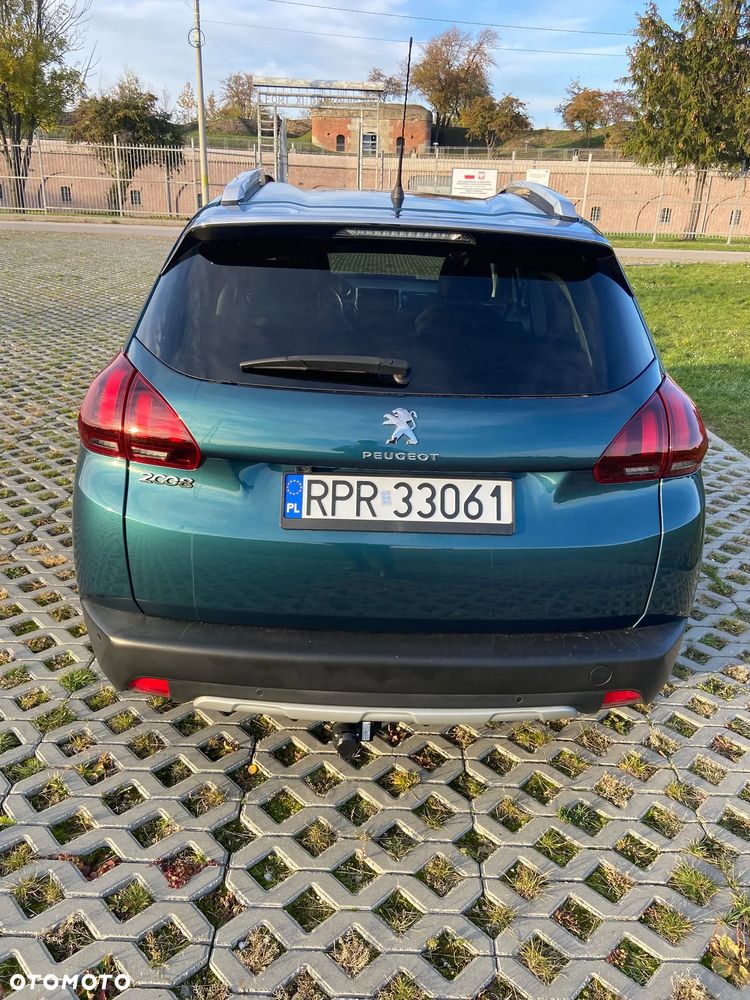Peugeot 2008 1.6 BlueHDi Allure - 9