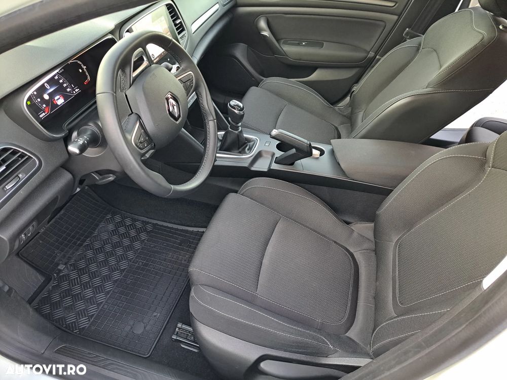 Renault Megane - 9