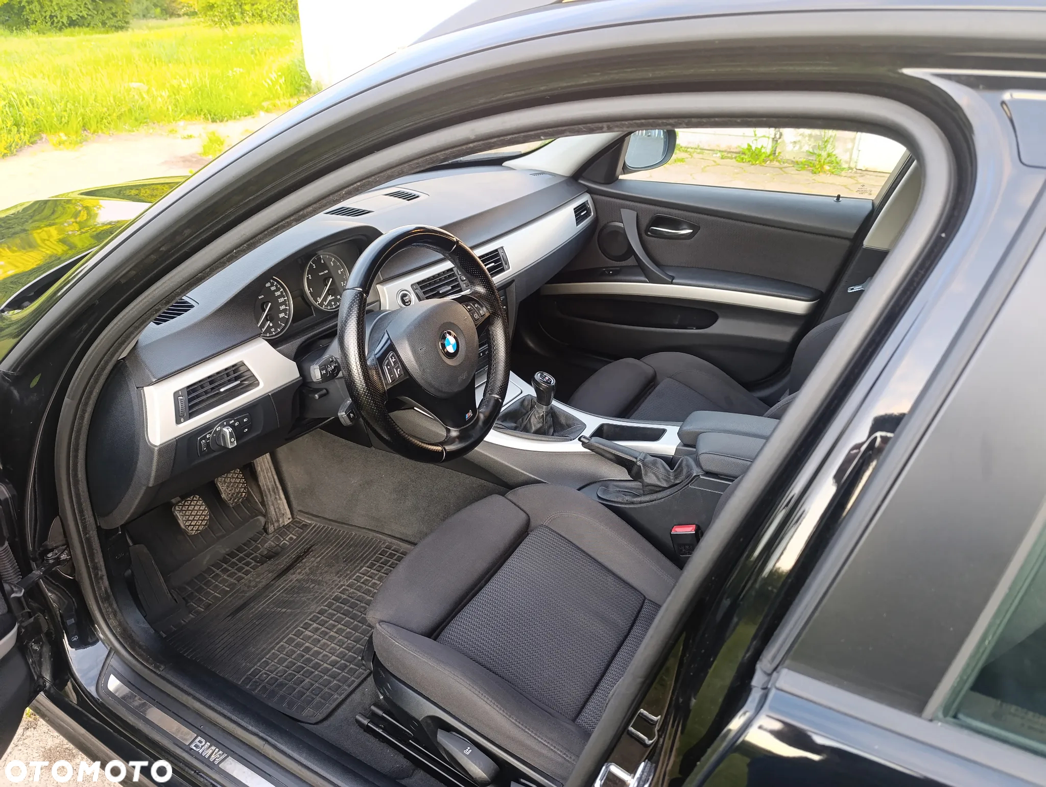 BMW Seria 3 320i - 12