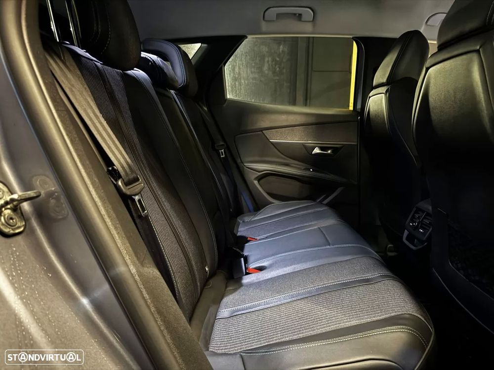 Peugeot 3008 1.6 Hybrid Allure Pack e-EAT8 - 34