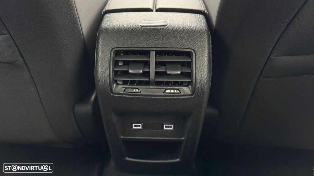 Peugeot 308 1.6 Hybrid Allure Pack e-EAT8 - 13