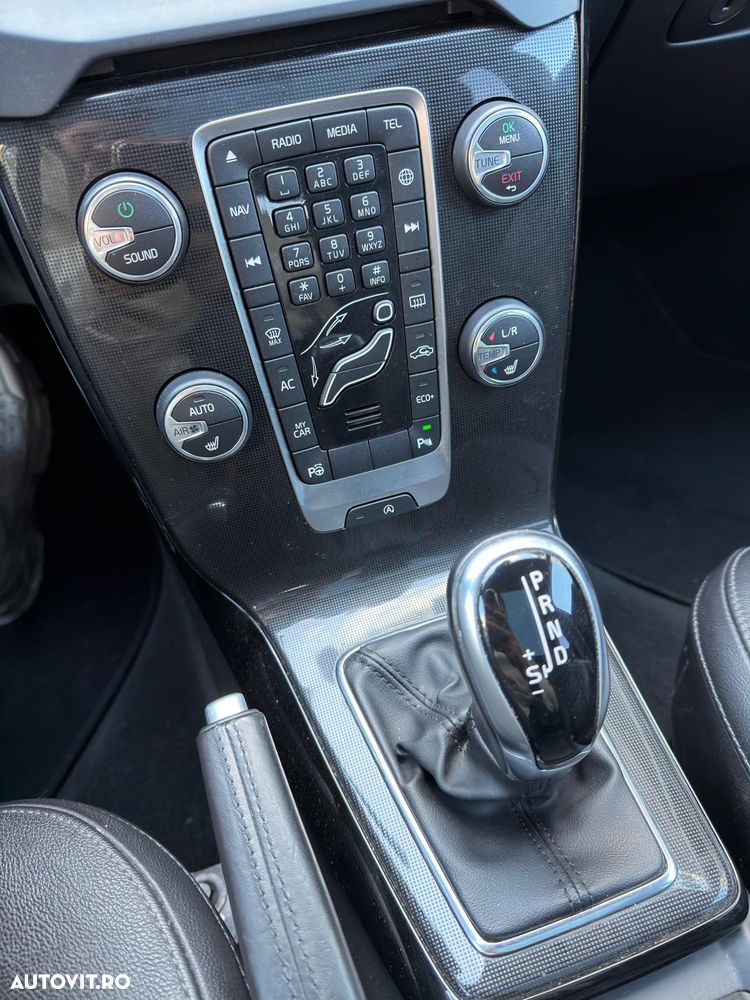 Volvo V40 - 8