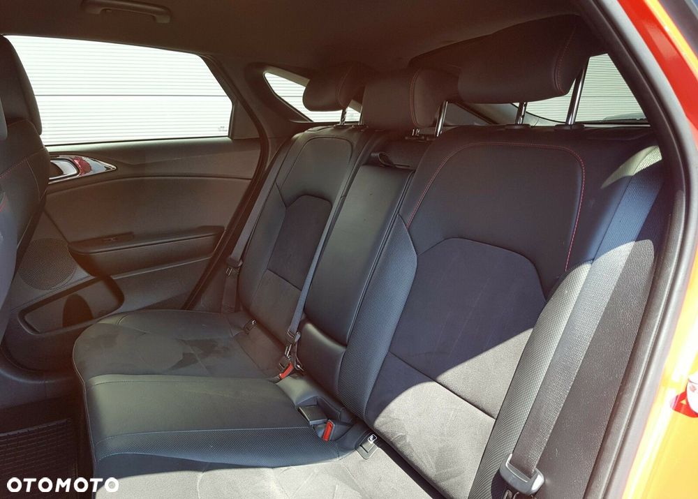 Kia ProCeed 1.6 T-GDI GT - 31