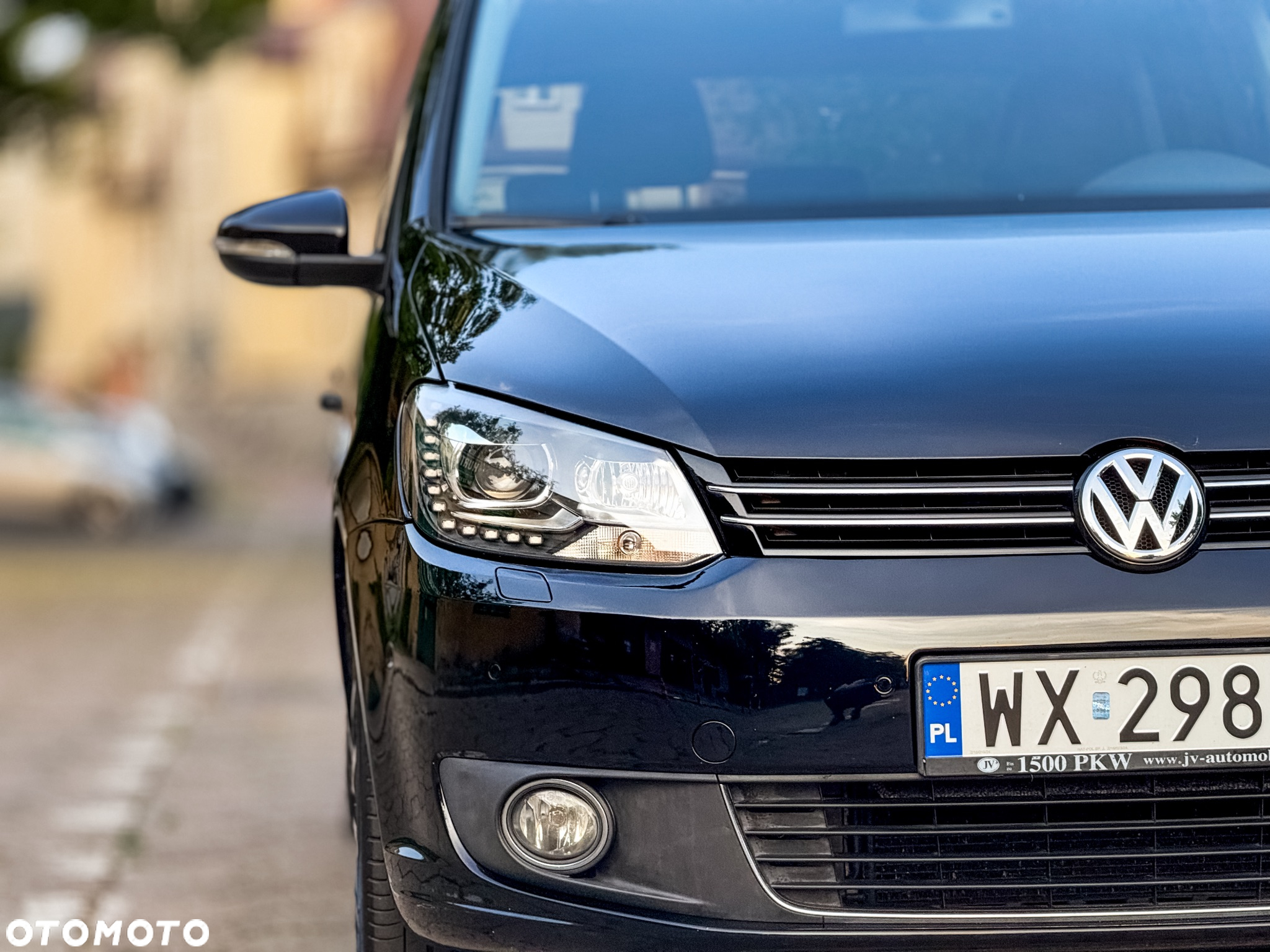 Volkswagen Touran 2.0 TDI DPF DSG Highline - 10