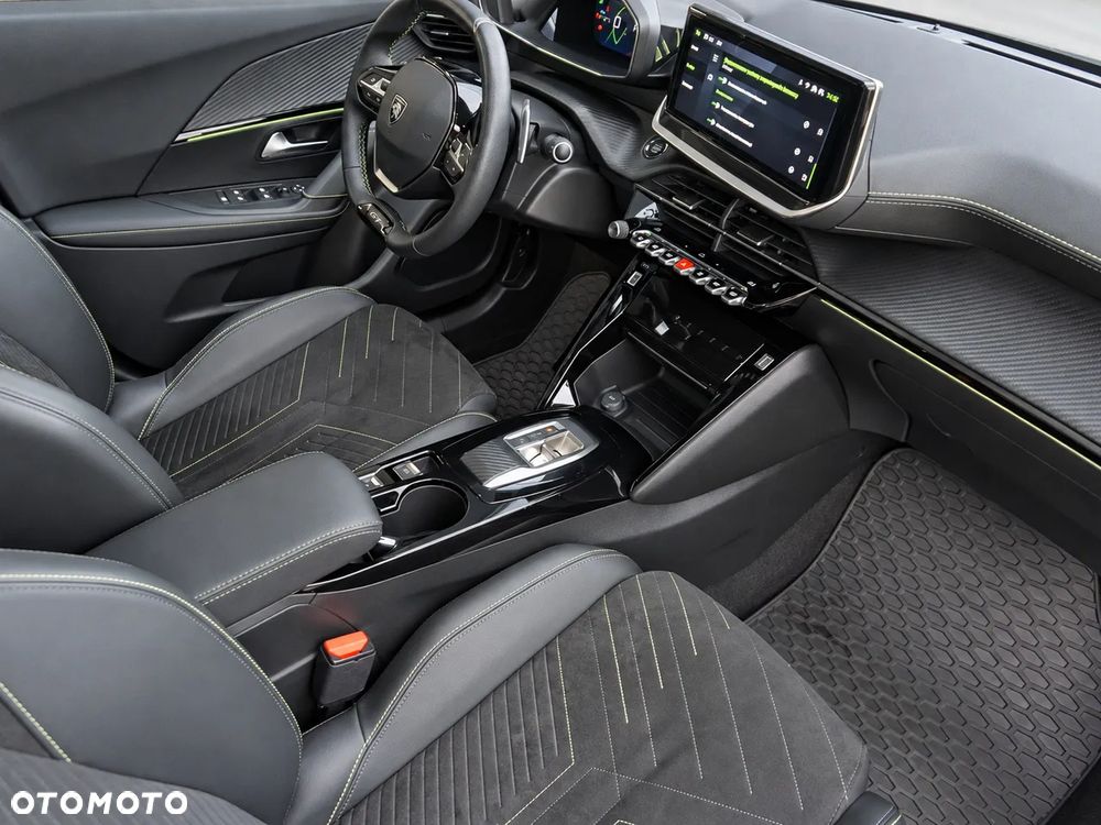 Peugeot 2008 1.2 PureTech GT S&S EAT8 - 34