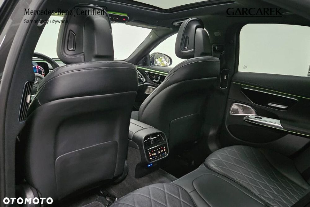 Mercedes-Benz Klasa E - 23