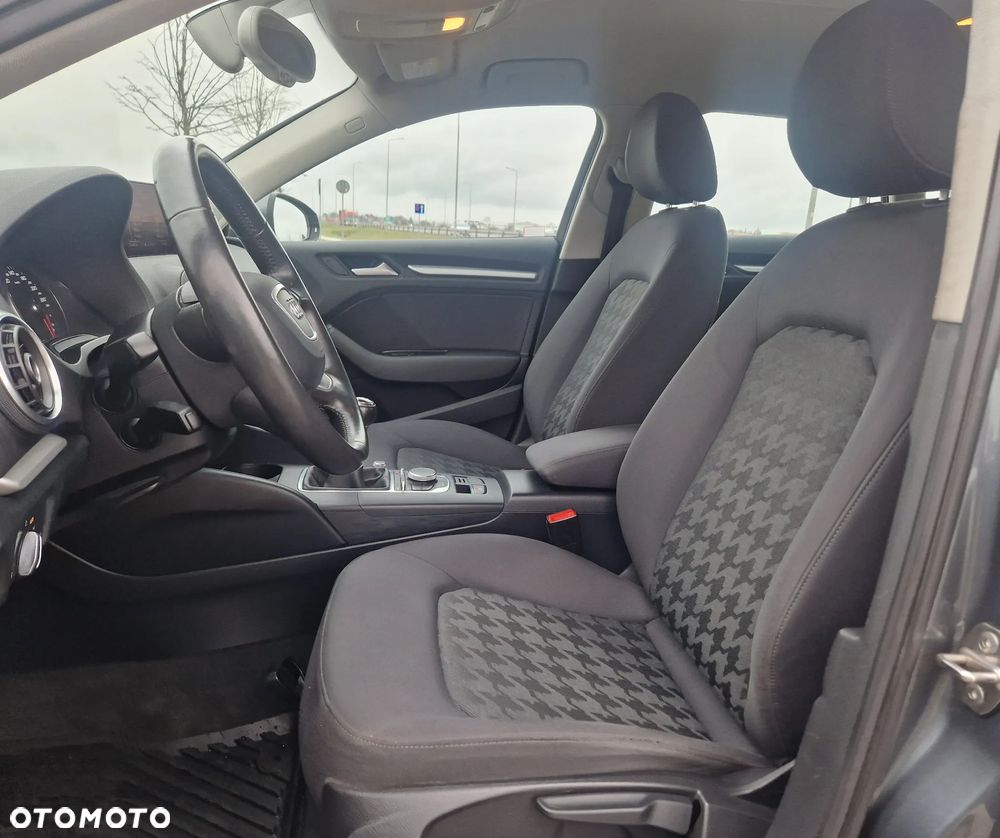 Audi A3 Sportback - 18