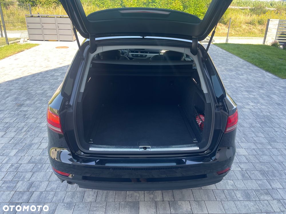 Audi A4 Avant 2.0 TDI - 13