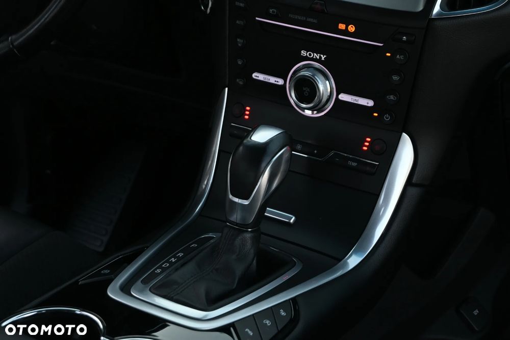 Ford Edge 2.0 EcoBlue Twin-Turbo 4WD ST-Line - 27