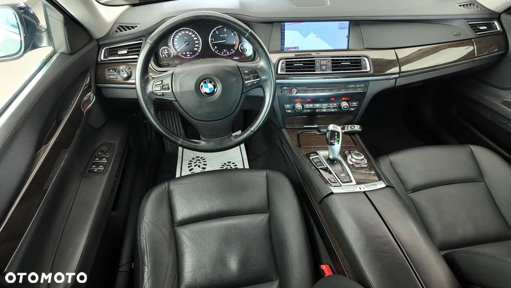 BMW Seria 7 730d - 25