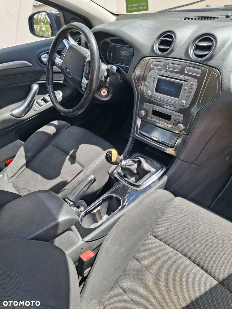 Ford Mondeo 2.0 TDCi Ambiente - 6