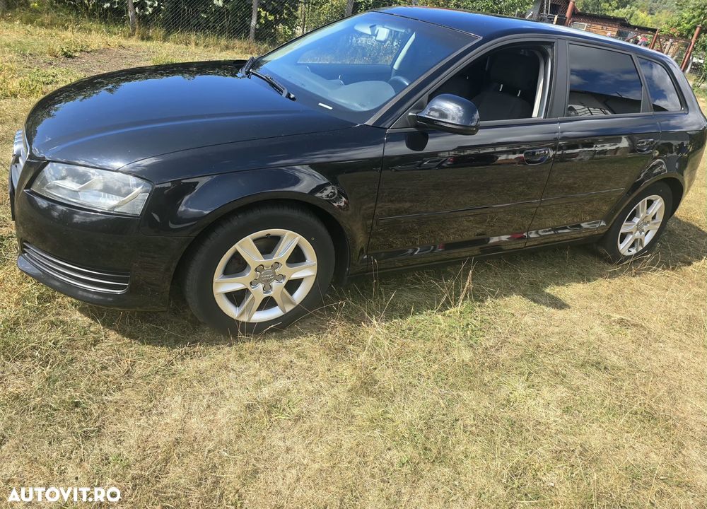 Audi A3 Sportback - 1